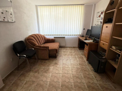 Studio zona Calea Poplaci!