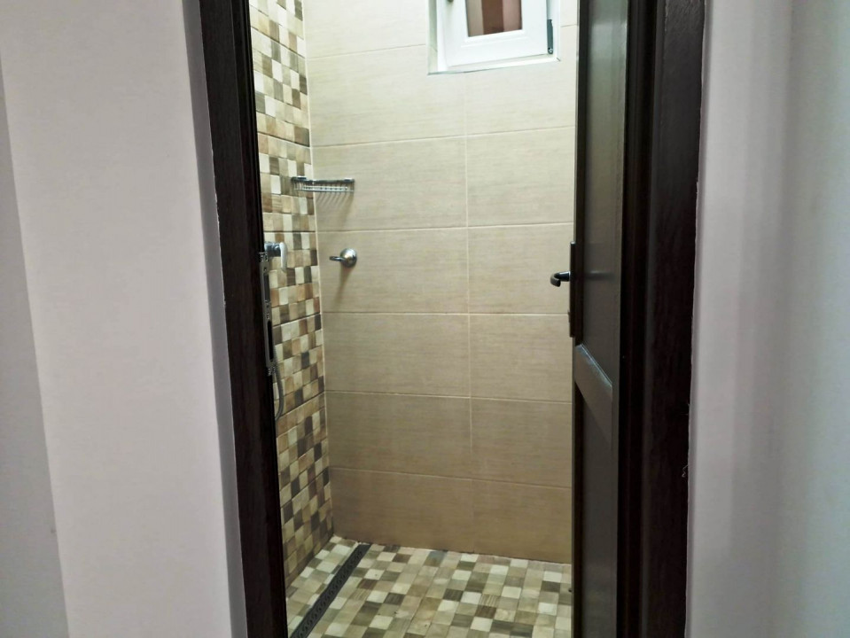 Apartament la casă, zona Centrală!