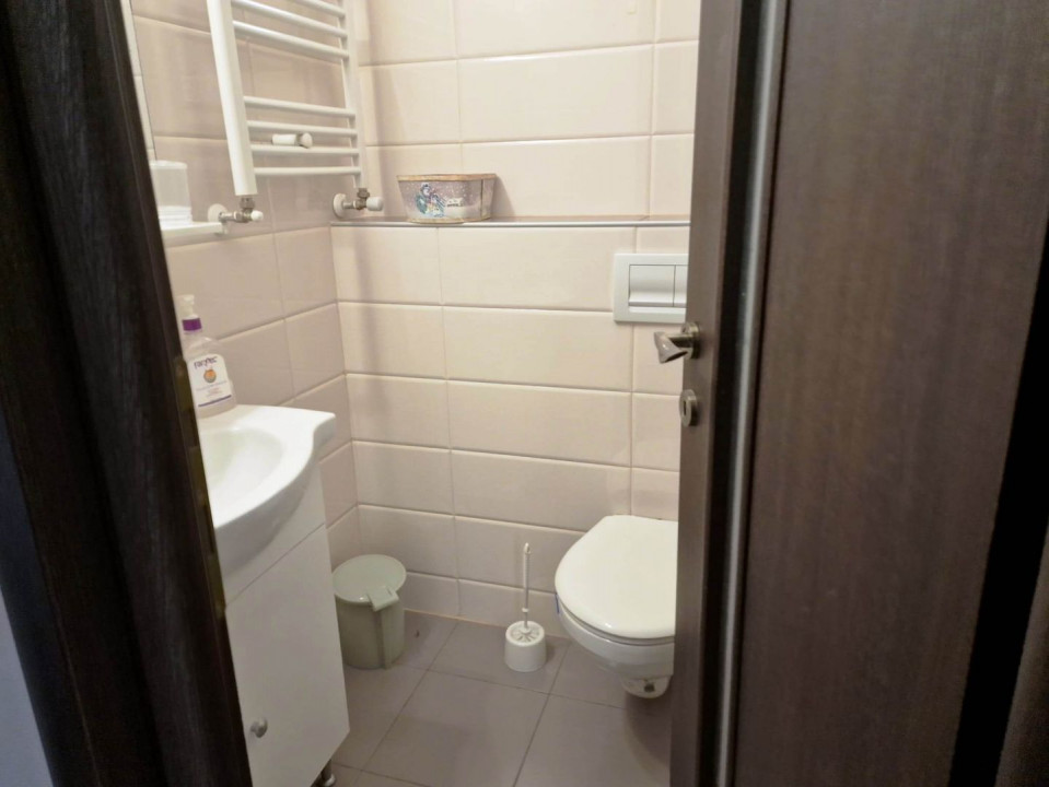 Apartament la casă, zona Centrală!