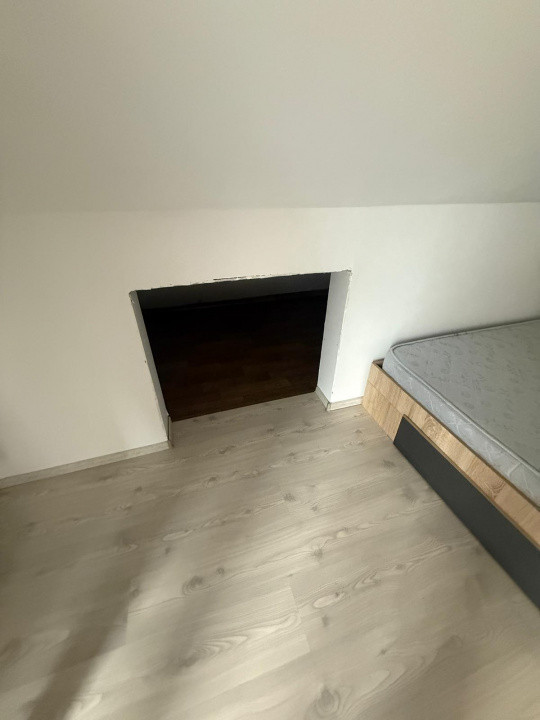Apartament la mansardă Cartier ARHITECȚIOR!