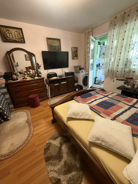 Apartament cu 2 camere, mobilat, dotat și utilat