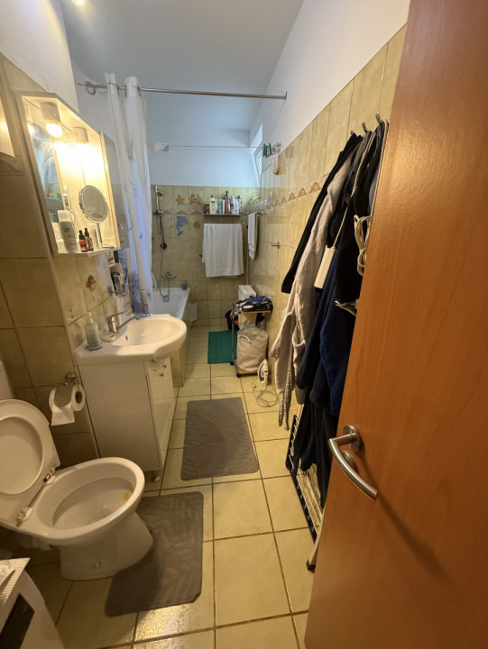 Apartament cu 2 camere, mobilat, dotat și utilat