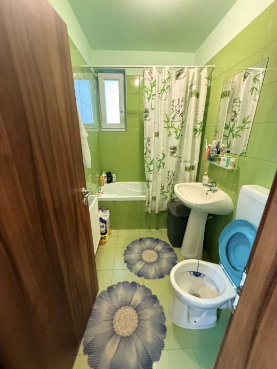 Apartament cu 3 camere 