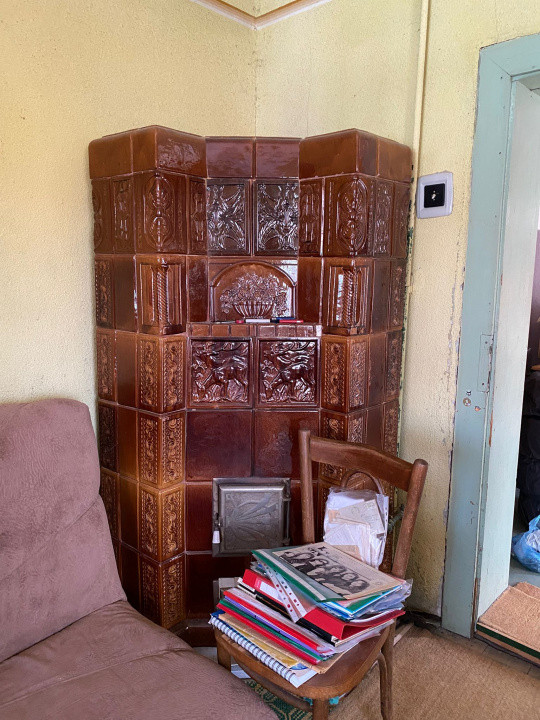 Casa compusă din  2 camere, zona Nucet!