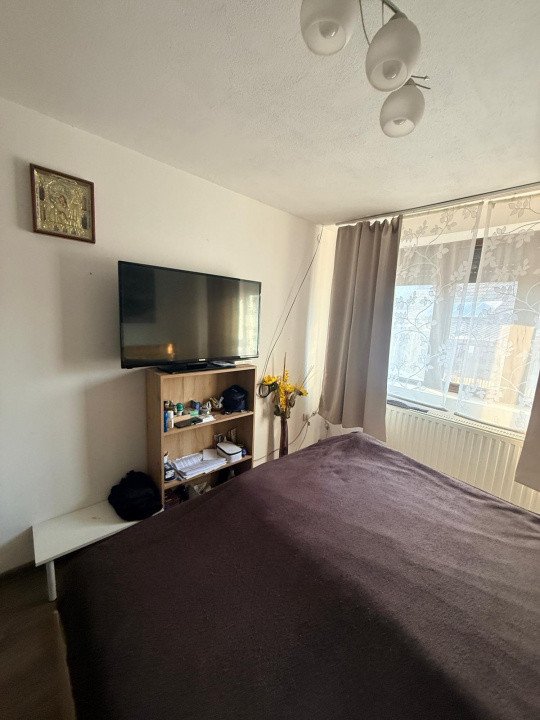 Casa individuală , Gusterița la  2 strazi !!