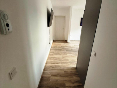 Apartament cu un dormitor, et.1, Calea Cisnădiei !!