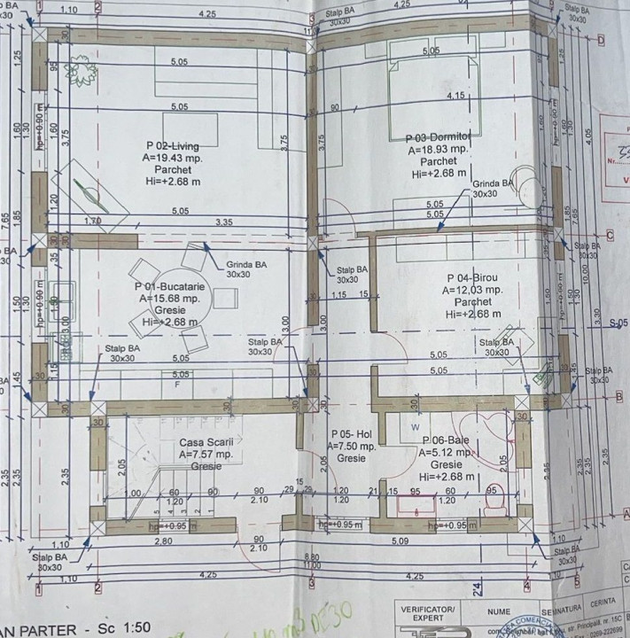 Casă pretabilă pentru 2 familii cu teren 700 mp.